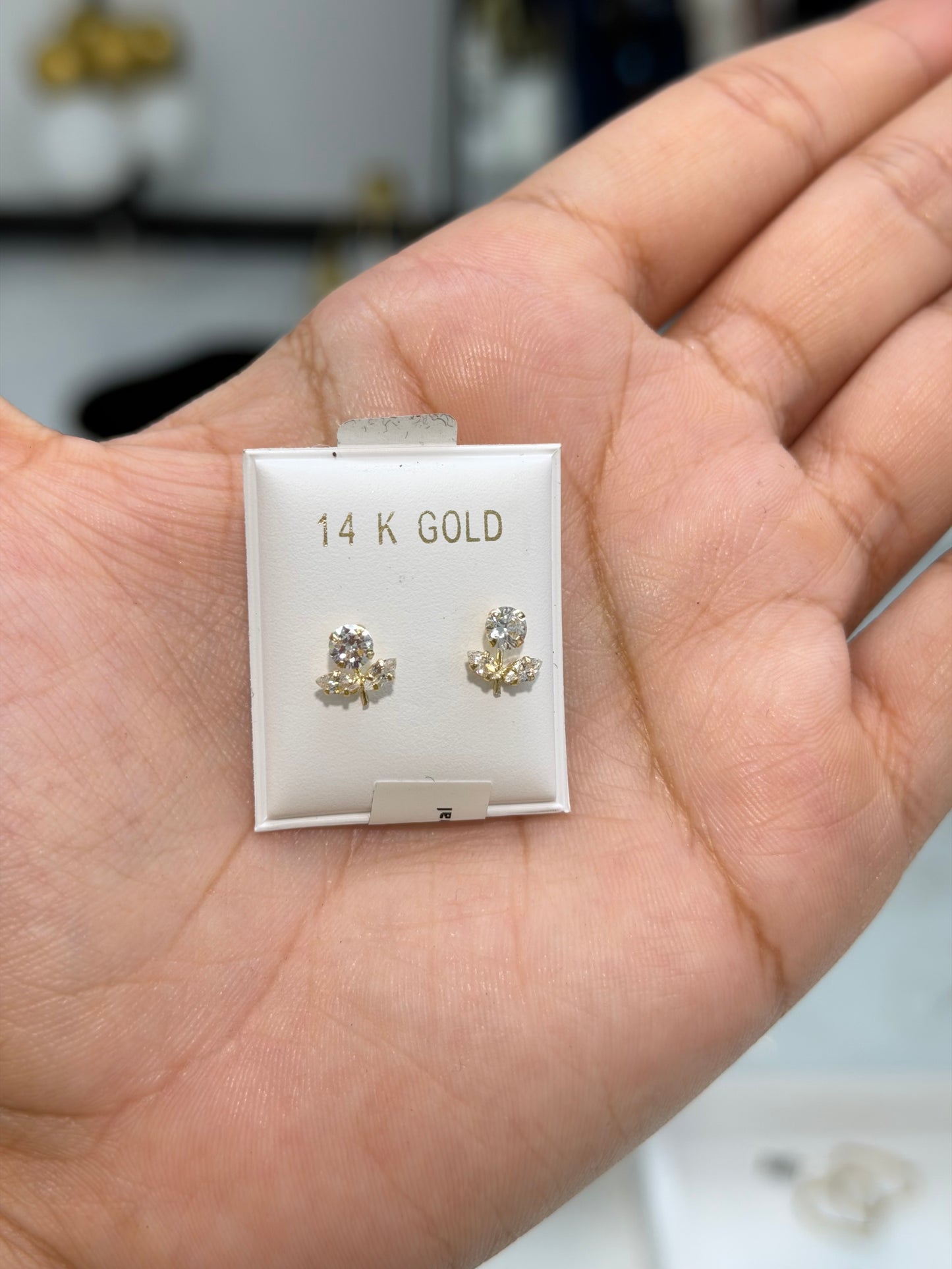 Women Earring( Silver Flower)