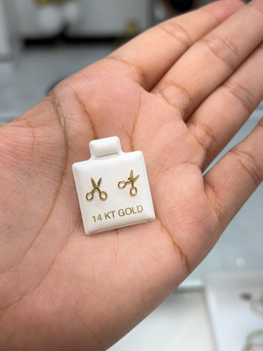 Women Earrings (Scissors)